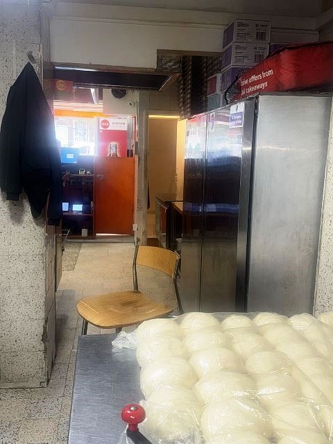 Pizza and Kebab Shop in South London For Sale for Sale