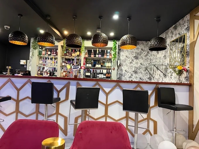 Indian Restaurant & Takeaway in Berkshire For Sale for Sale
