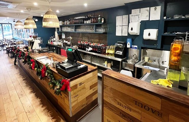 Licensed Italian Restaurant in West London For Sale