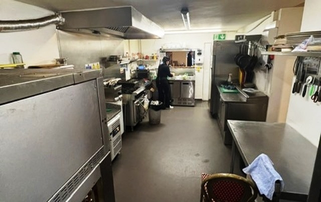 Licensed Italian Restaurant in West London For Sale for Sale
