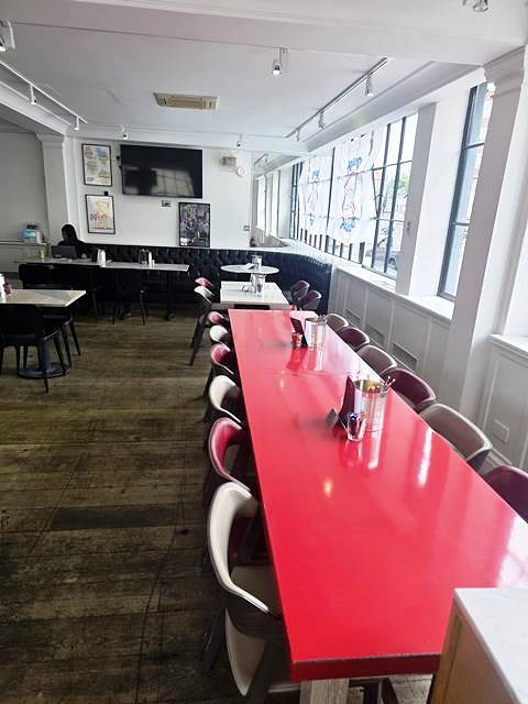 Licensed Pizza and Pasta Restaurant in South London For Sale for Sale