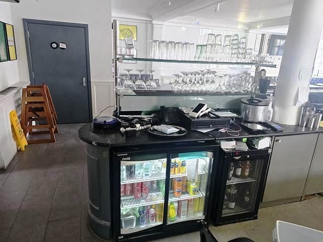 Licensed Pizza and Pasta Restaurant in South London For Sale for Sale