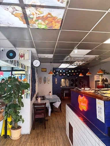 Buy a Extremely Busy Greek Restaurant in North London For Sale