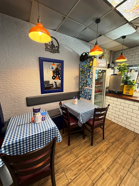 Extremely Busy Greek Restaurant in North London For Sale for Sale