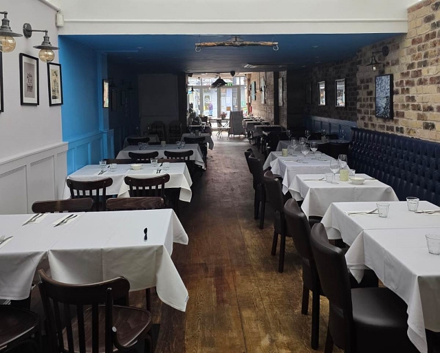 Sell a Lincesed Italian Restaurant in South London For Sale