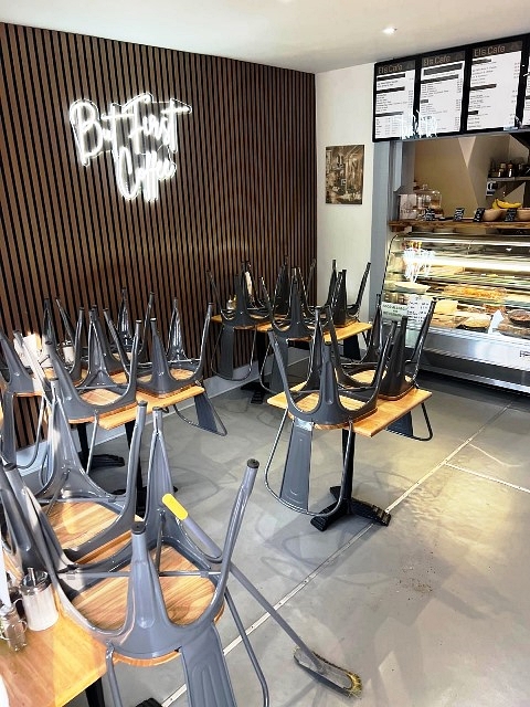 Licenced Cafe Restaurant in Surrey For Sale for Sale