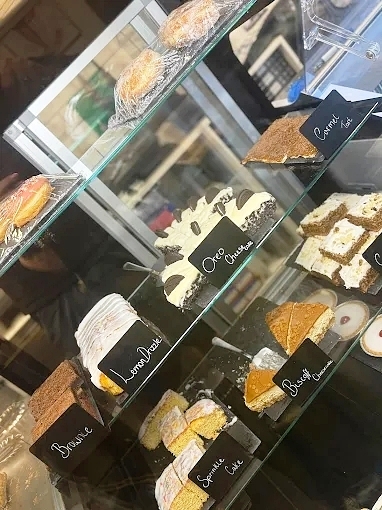 Café and Desert Parlour in Kent For Sale