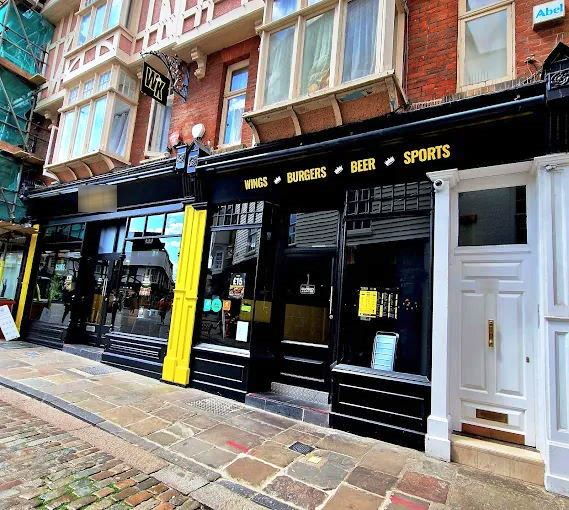 Sports Bar and Restaurant in Kent For Sale