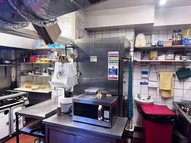 Buy a Well Established Indian Restaurant in South London For Sale