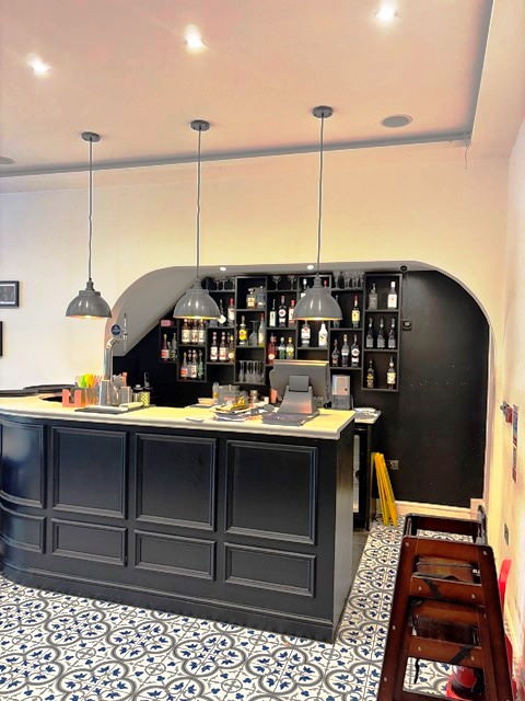 Indian Restaurant and Takeaway in Middlesex For Sale for Sale