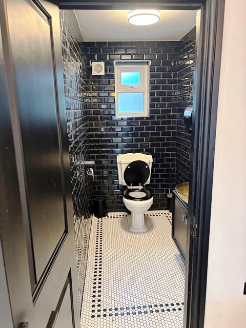 Indian Restaurant and Takeaway in Middlesex For Sale for Sale