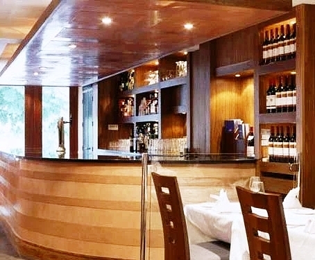 Buy a Licensed Indian Restaurant in Kent For Sale