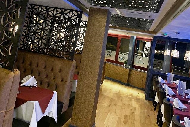 Sell a Luxurious Indian Restaurant in Middlesex For Sale