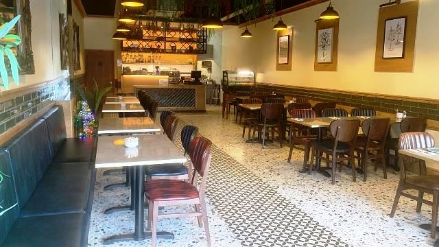 Sell a Licenced Cafe Restaurant in North London For Sale