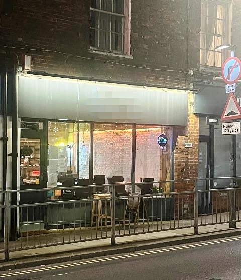 Licensed Turkish Restaurant in Berkshire For Sale