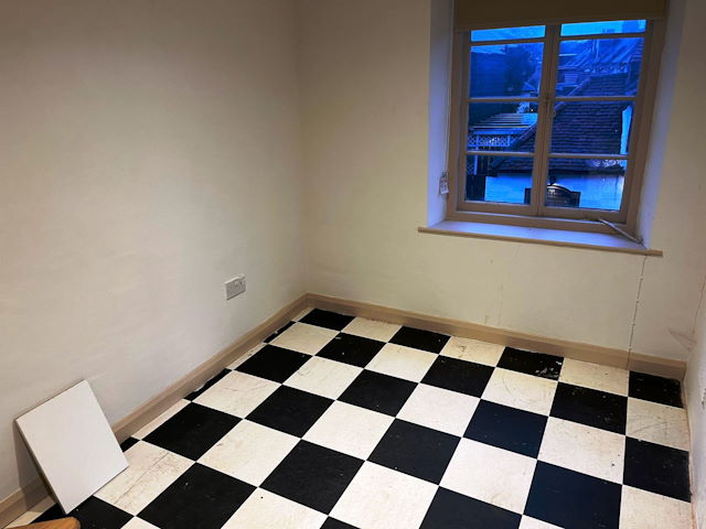 Cafe and Delicatessen in Surrey For Sale for Sale