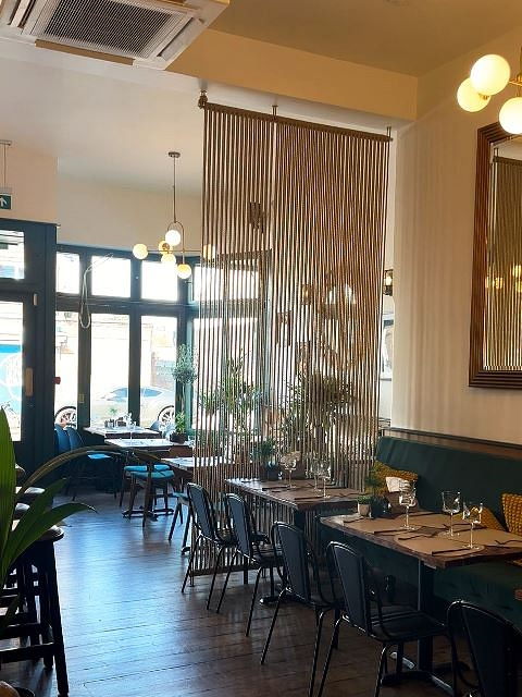 Fine Dining Restaurant and Bar in South London For Sale for Sale