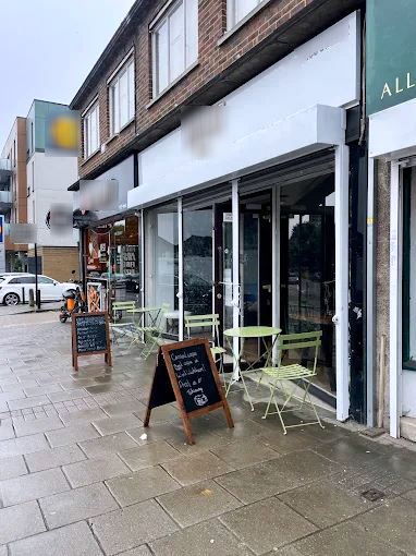 Daytime Café Restaurant in Kent For Sale