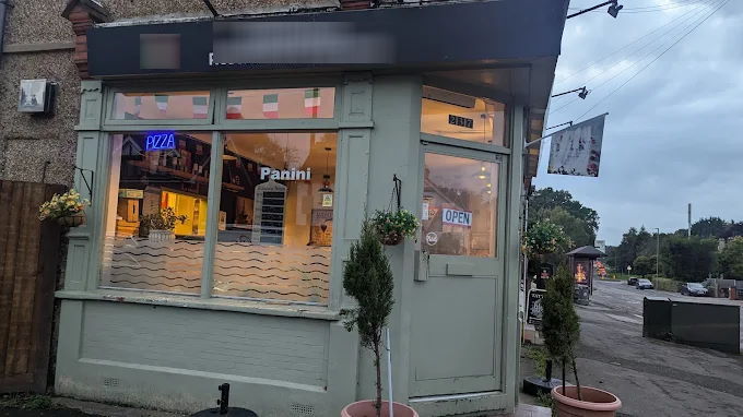 Licensed Italian Restaurant in Surrey For Sale