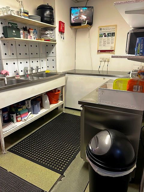 Coffee Shop, Sandwich Bar and Delicatessen in Surrey For Sale for Sale