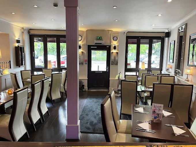 Sell a Exceptional Restaurant with Late License in Kent For Sale