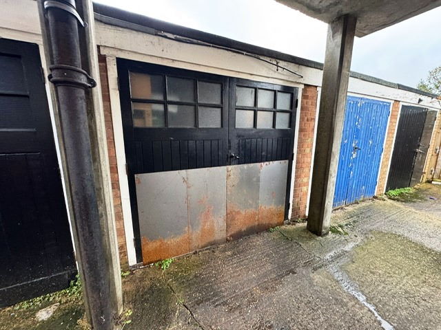 Indian Takeaway & Delivery in Essex For Sale for Sale