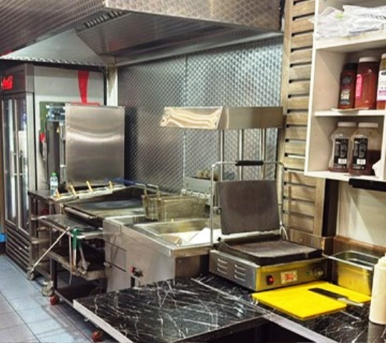 Chicken and Pizza Shop in North London For Sale for Sale