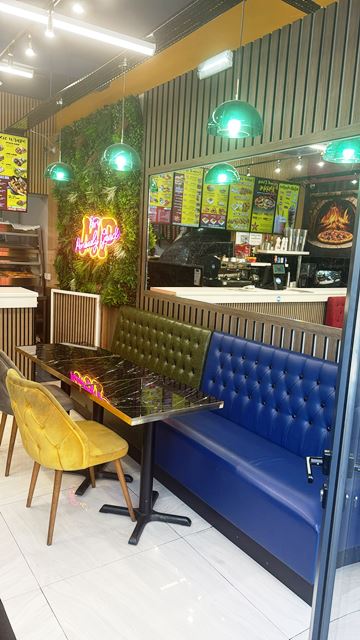 Chicken and Pizza Shop in North London For Sale for Sale