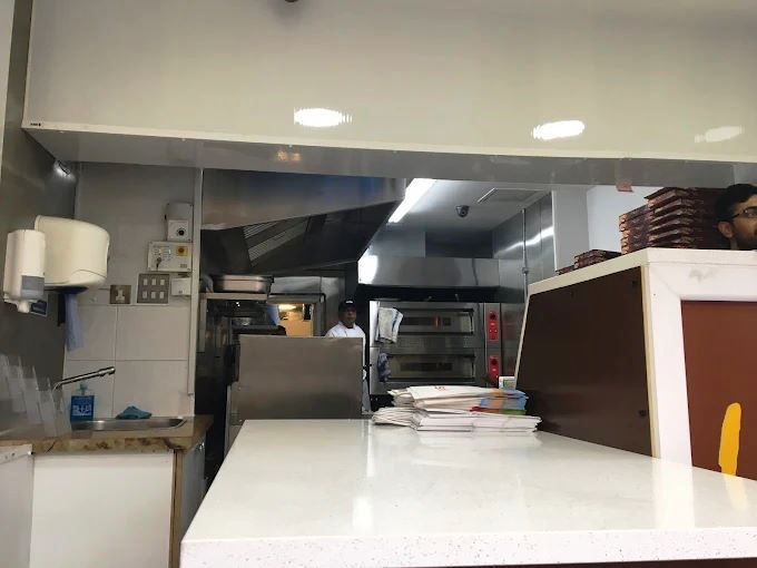 Old Established Italian Takeaway in South London For Sale