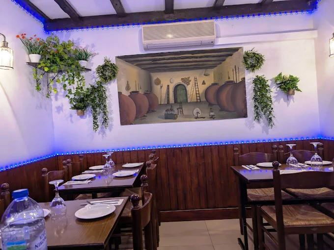 Famous Greek Restaurant in North London For Sale