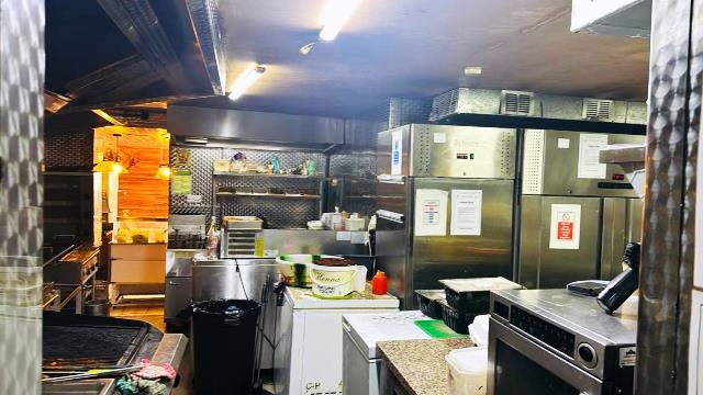 Lucrative Fast Food Restaurant in Middlesex For Sale for Sale