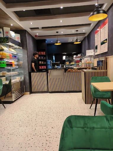 Immaculate Coffee Shop in North London For Sale
