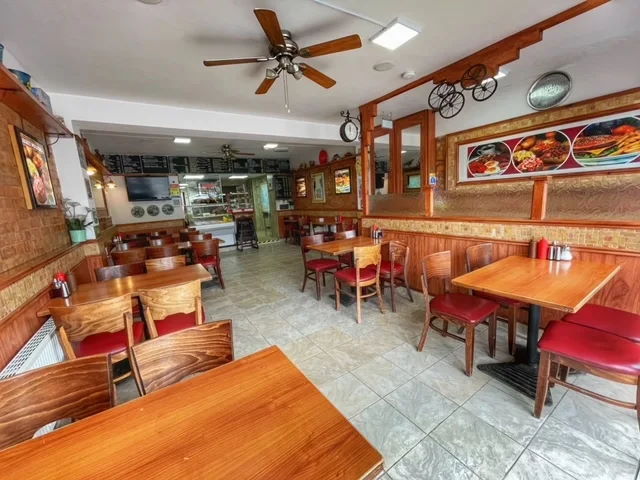 Old Established Cafe in Surrey For Sale