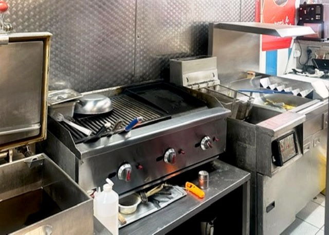 Fast Food Chicken Shop in South London For Sale for Sale