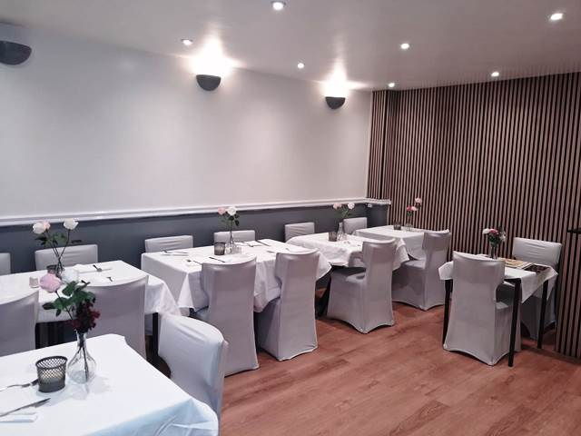 Modern Indian Restaurant in South London For Sale