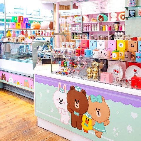 Cafe and Dessert Parlour in East Sussex For Sale