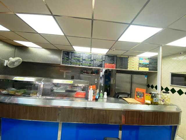 Fish & Chip Shop plus Pizza Takeaway in Coulsdon For Sale